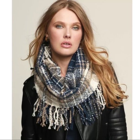 Accessories - SOLD OUT Navy & Taupe Plaid Fringe Tassel Infinity Scarf